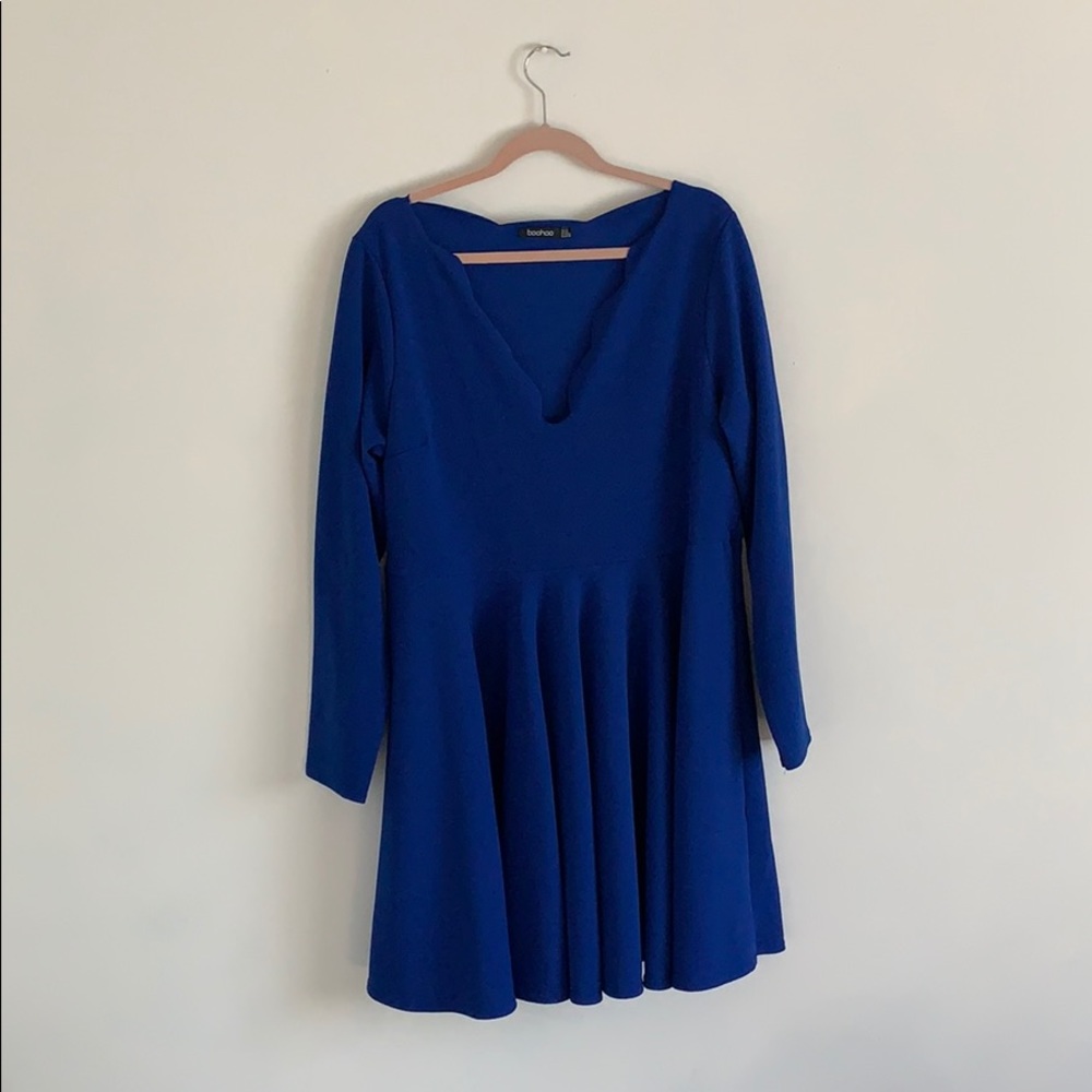 Adorable royal blue, long sleeve, short dress!